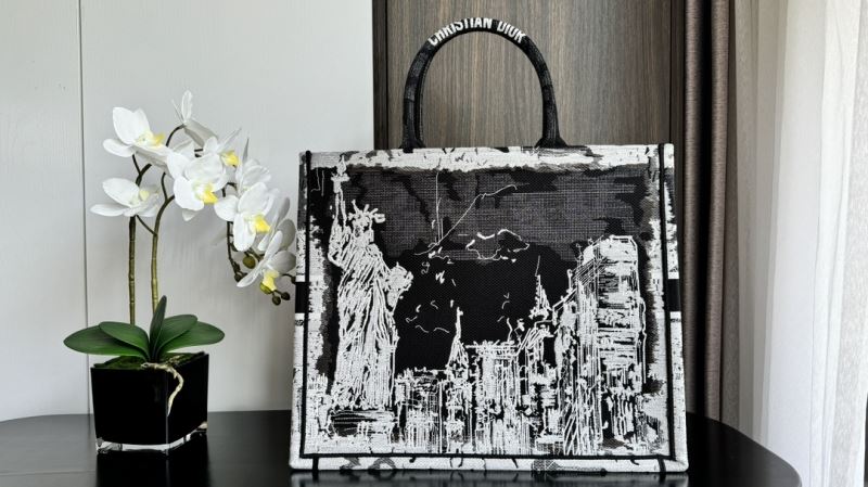 Christian Dior Shopping Bags